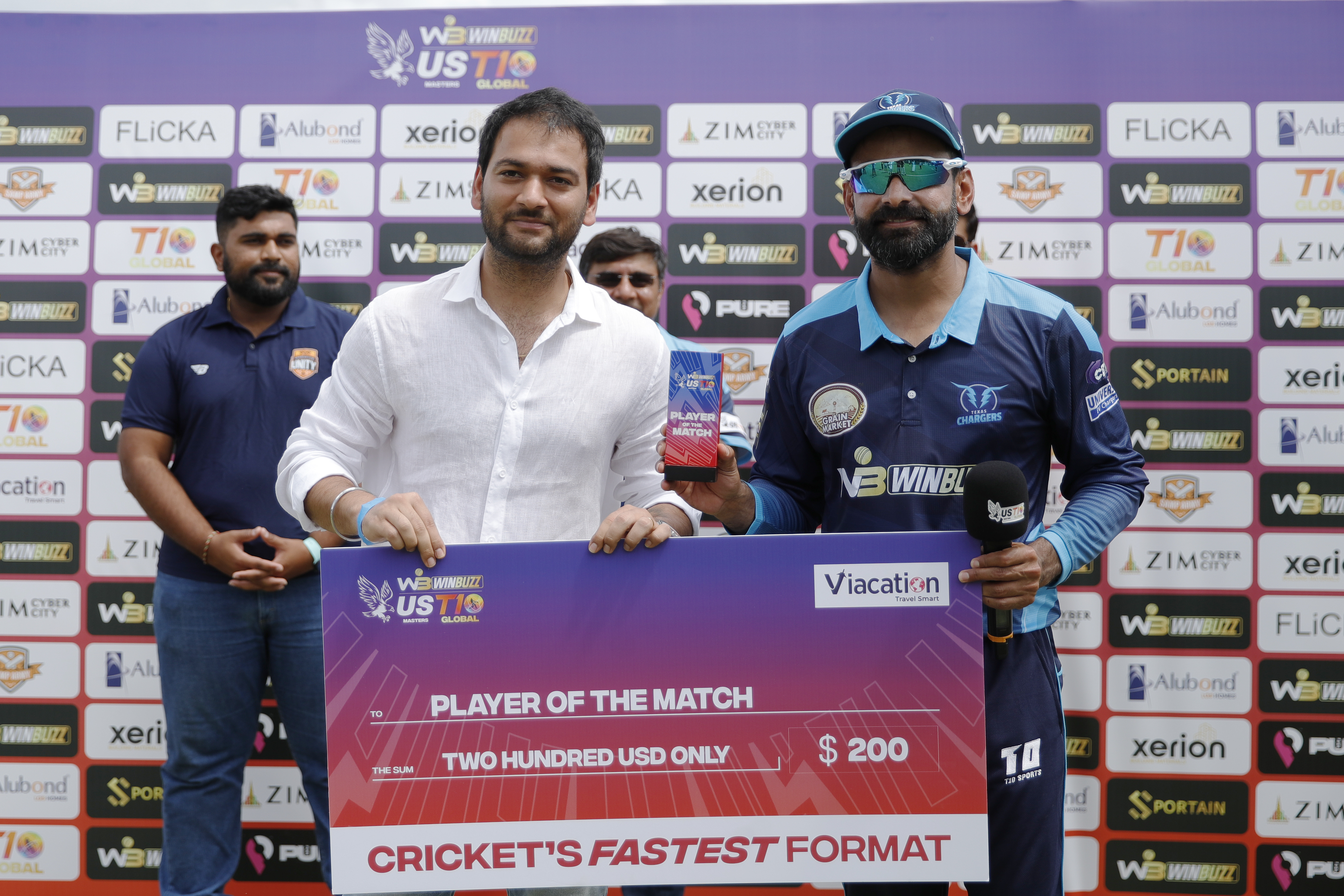 Mohammad Hafeez of Texas Chargers with Player of the Match award during match 13 of the US Masters T10 League between the Morrisville Unity and the Texas Chargers at the Central Broward Park in Lauderhill, Florida on the 23rd August 2023 Photo by Saikat Das / ACEIMAGES for US Masters T10