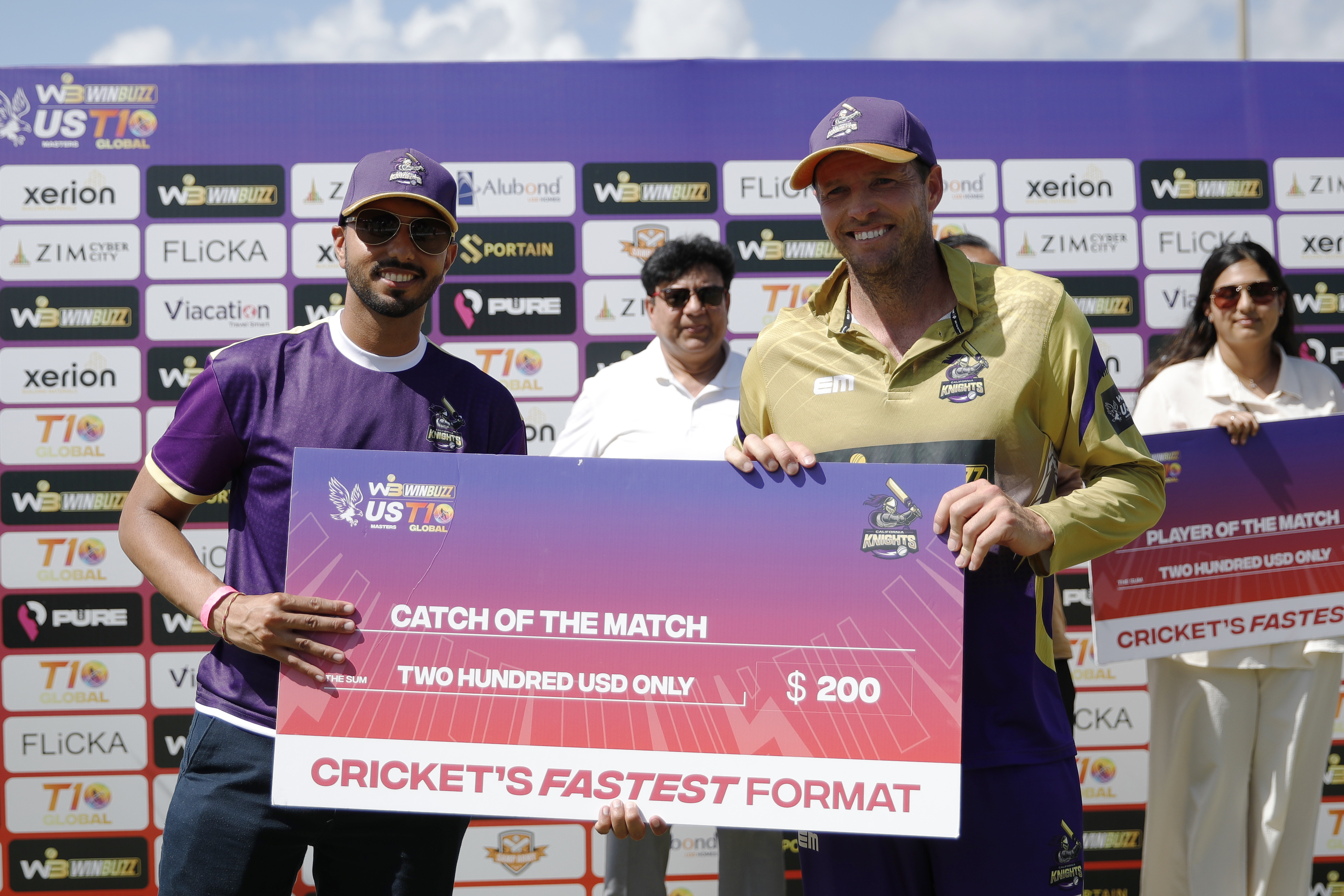 BEN LAUGHLIN of California Knights with Catch of the Match Award during match 24, Qualifier 2 of the US Masters T10 League between the Texas Chargers and the California Knights at the Central Broward Park in Lauderhill, Florida on the 26th August 2023 Photo by Saikat Das / ACEIMAGES for US Masters T10