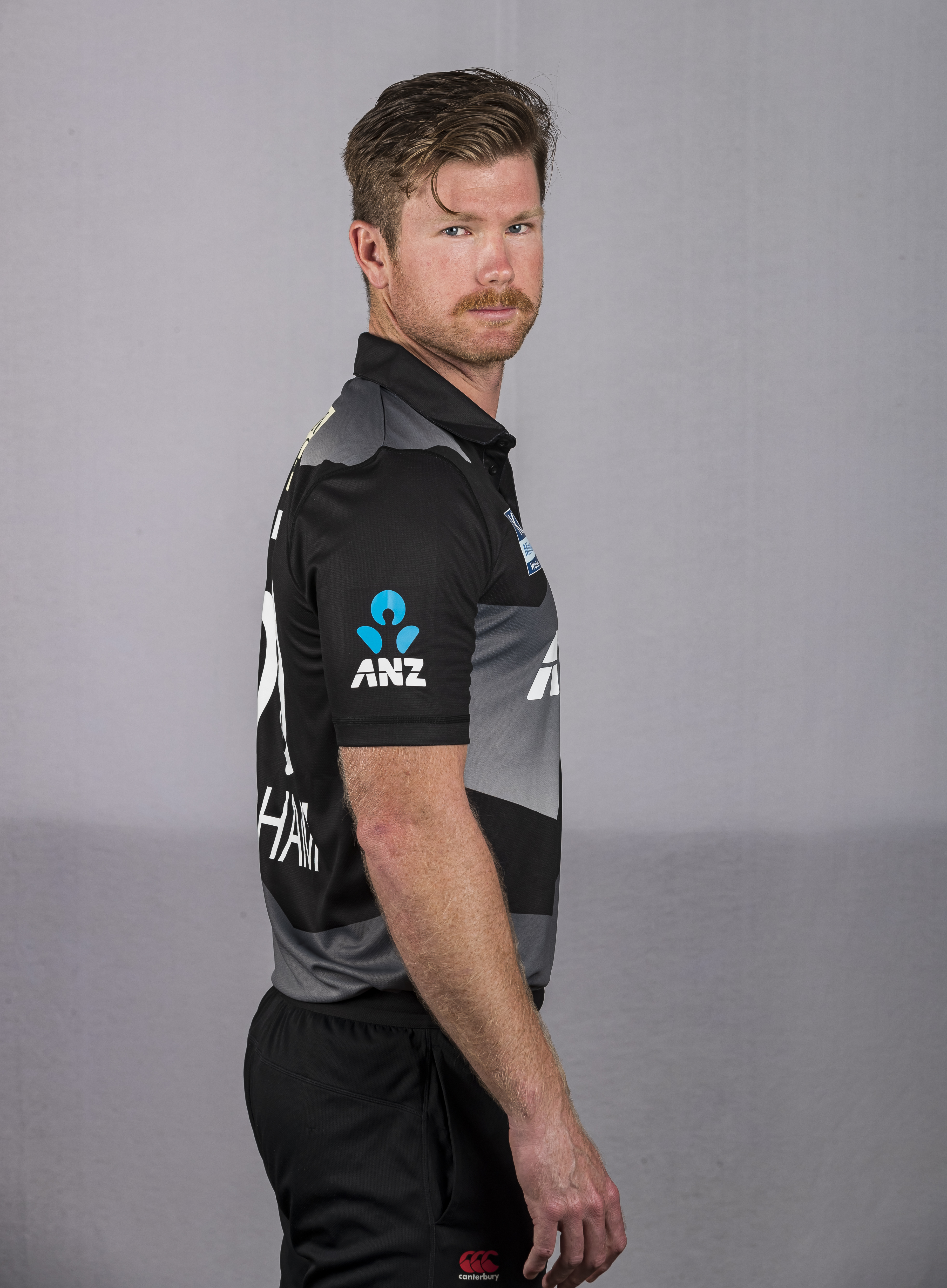 Jimmy Neesham : 50