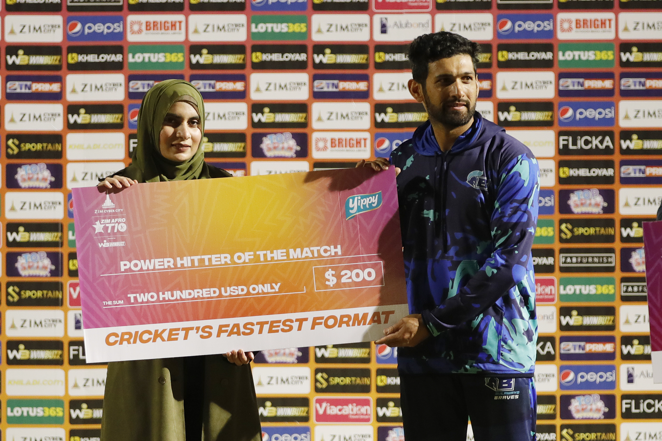 Sikander Raza (c) of Bulawayo Braves with Power Hitter of the Match award during match 12 of the Zim Afro T10 League between the Bulawayo Braves and the Harare Hurricanes at the Harare Sports Club in the Zimbabwe on the 24th July 2023Photo by Saikat Das / ACEIMAGES for Zim Afro T10